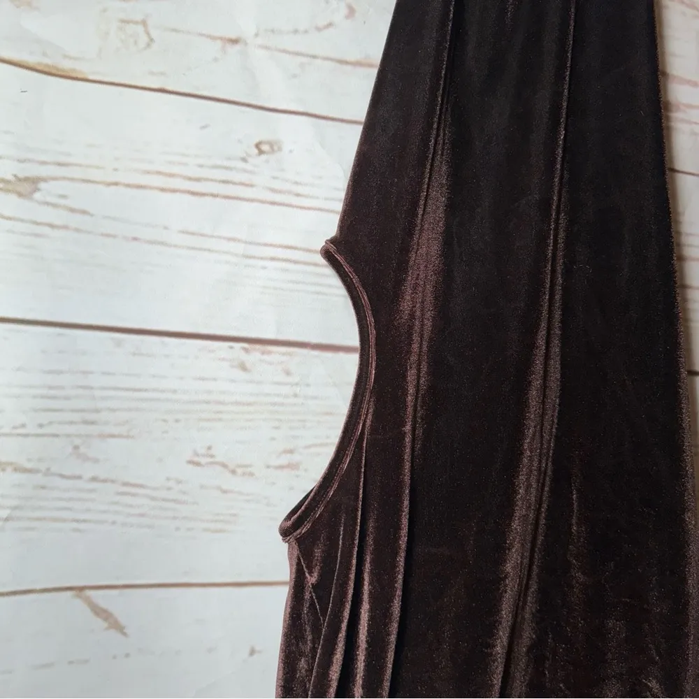PrettyLittleThing • Halter Maxi Dress • Brown • Velvet • Open Back • 12 - Image 6
