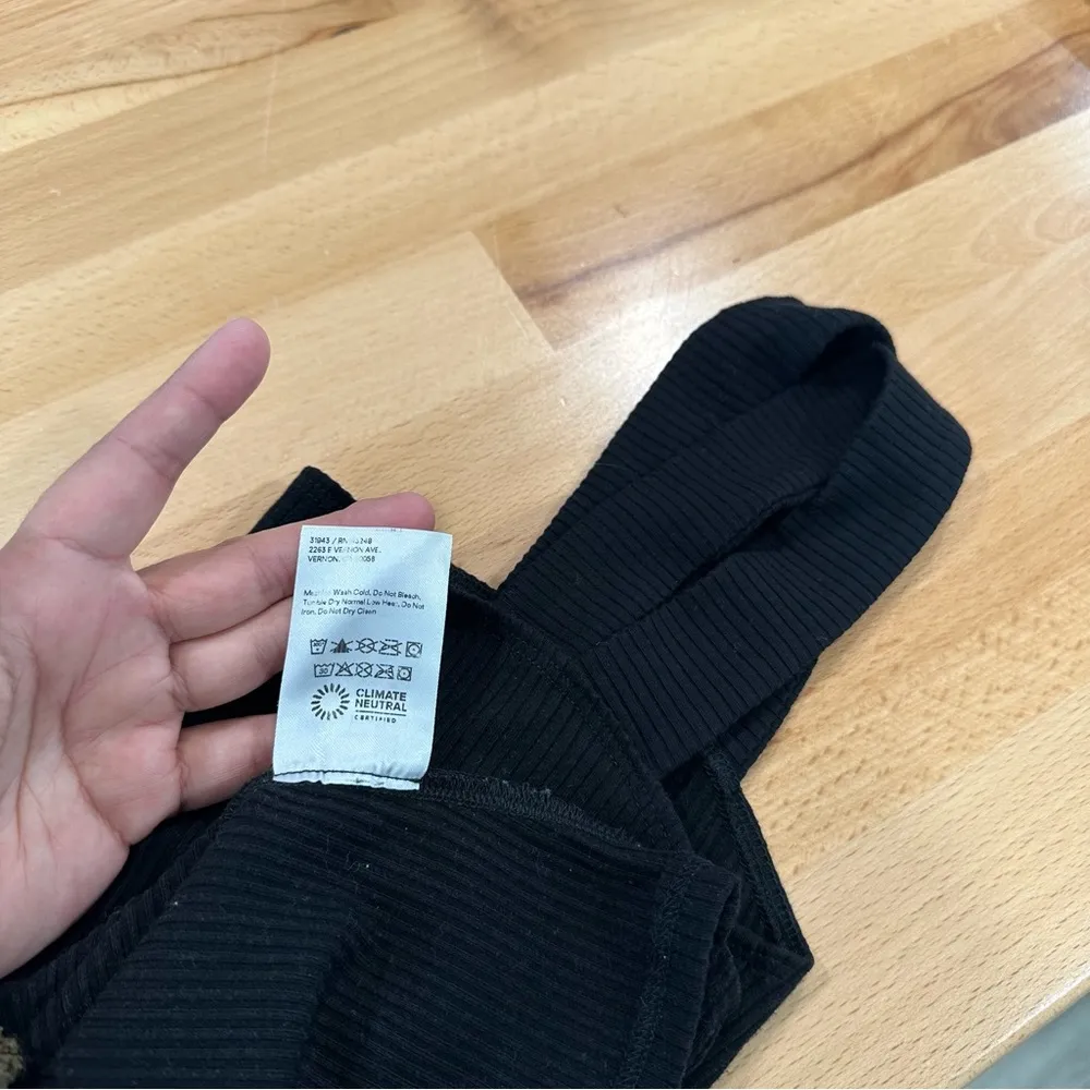 Reformation Canyon Top in Black size Small - Image 6