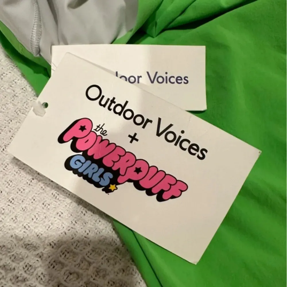 NWT Outdoor Voices Powerpuff Girls green Limited Edition Exercise Dress large - Image 7