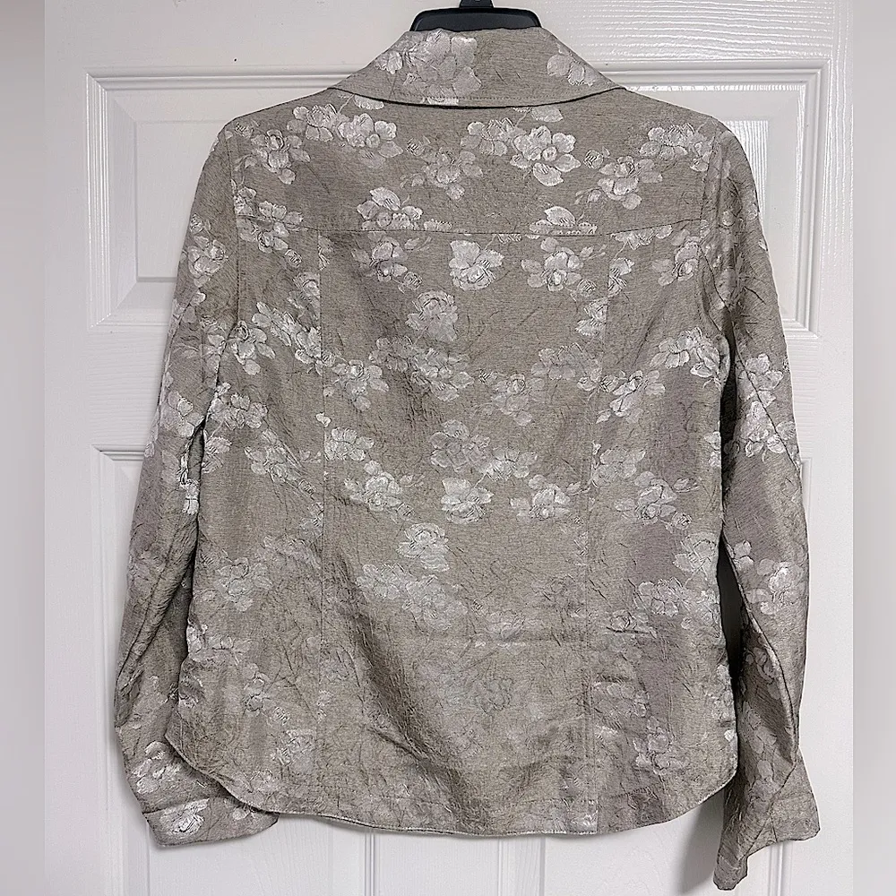 Chicos champagne silver jacquard shirt /jacket 0 - Image 4