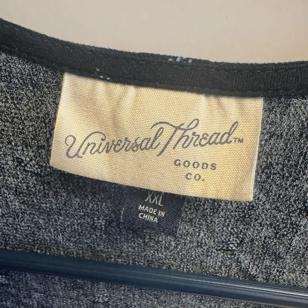 Black Sleeveless Wrap Dress - Image 4