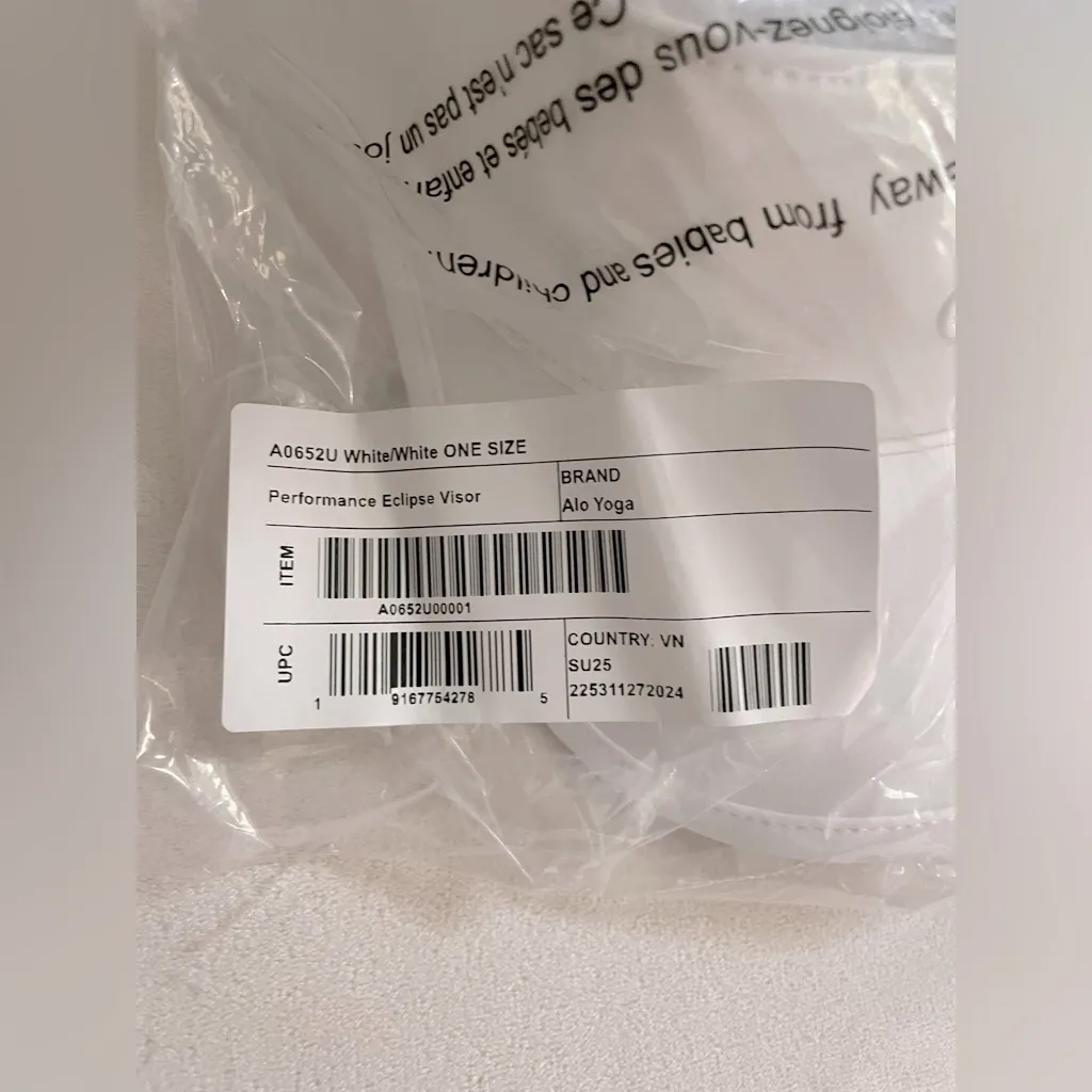 Alo Yoga  NWT Performance Eclipse Visor White - Image 5