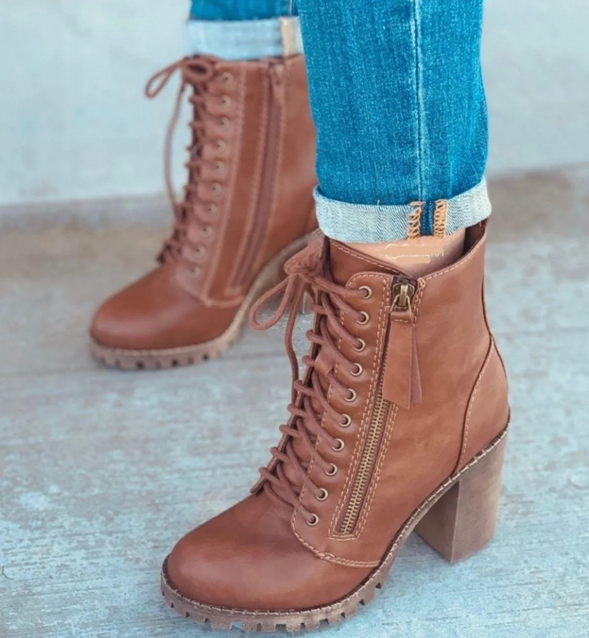 Tan Combat Lace Up Lug Sole Boots Size 10 - Image 2