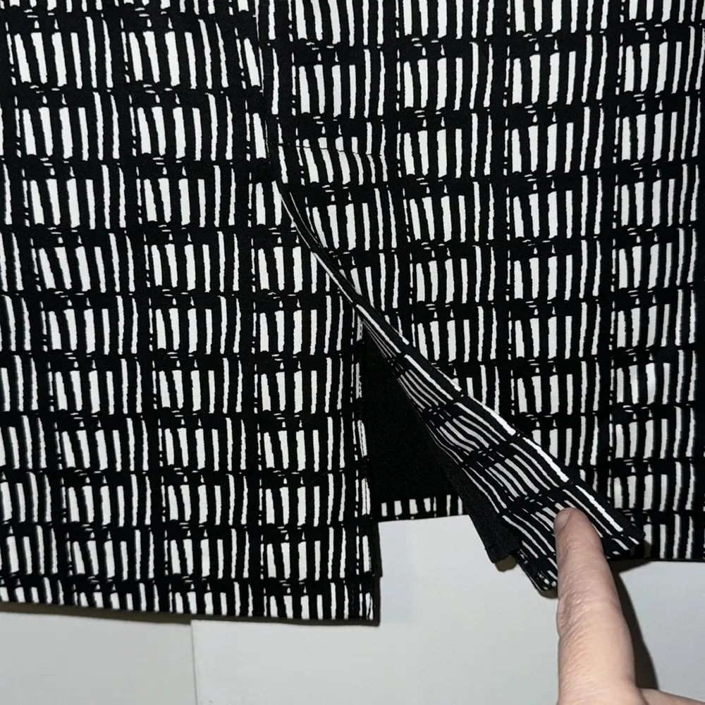 Adrianna Papell Tailored Pencil Skirt Women’s Size 6 - Image 5