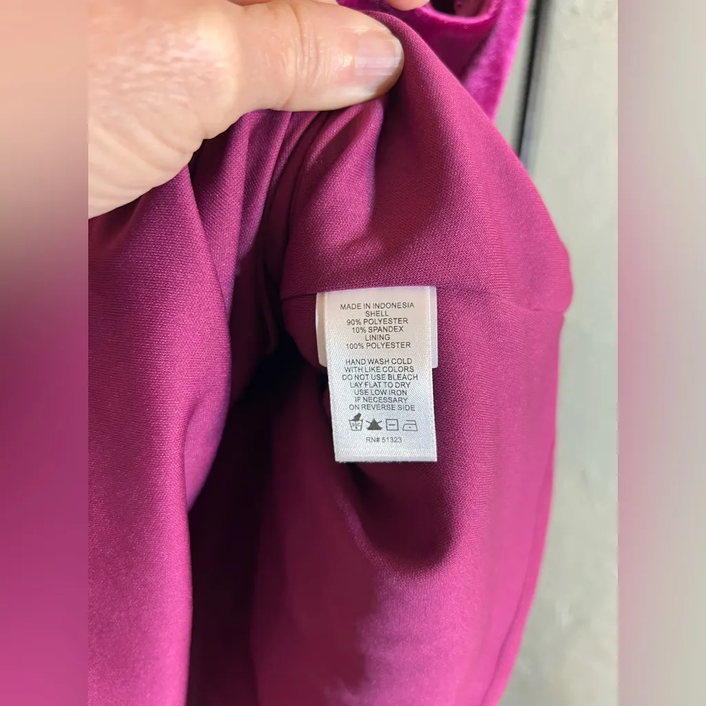 Parker NWT Women's Burgundy Velvet Blouse One Shoulder M - Image 12