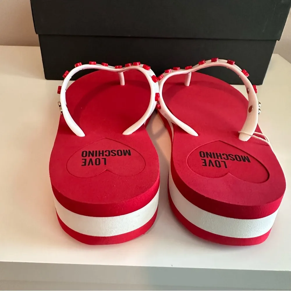 Moschino LOVE HEARTS EMBOSSED FLIP-FLOP Size EU37/US 7 NIB - Image 5