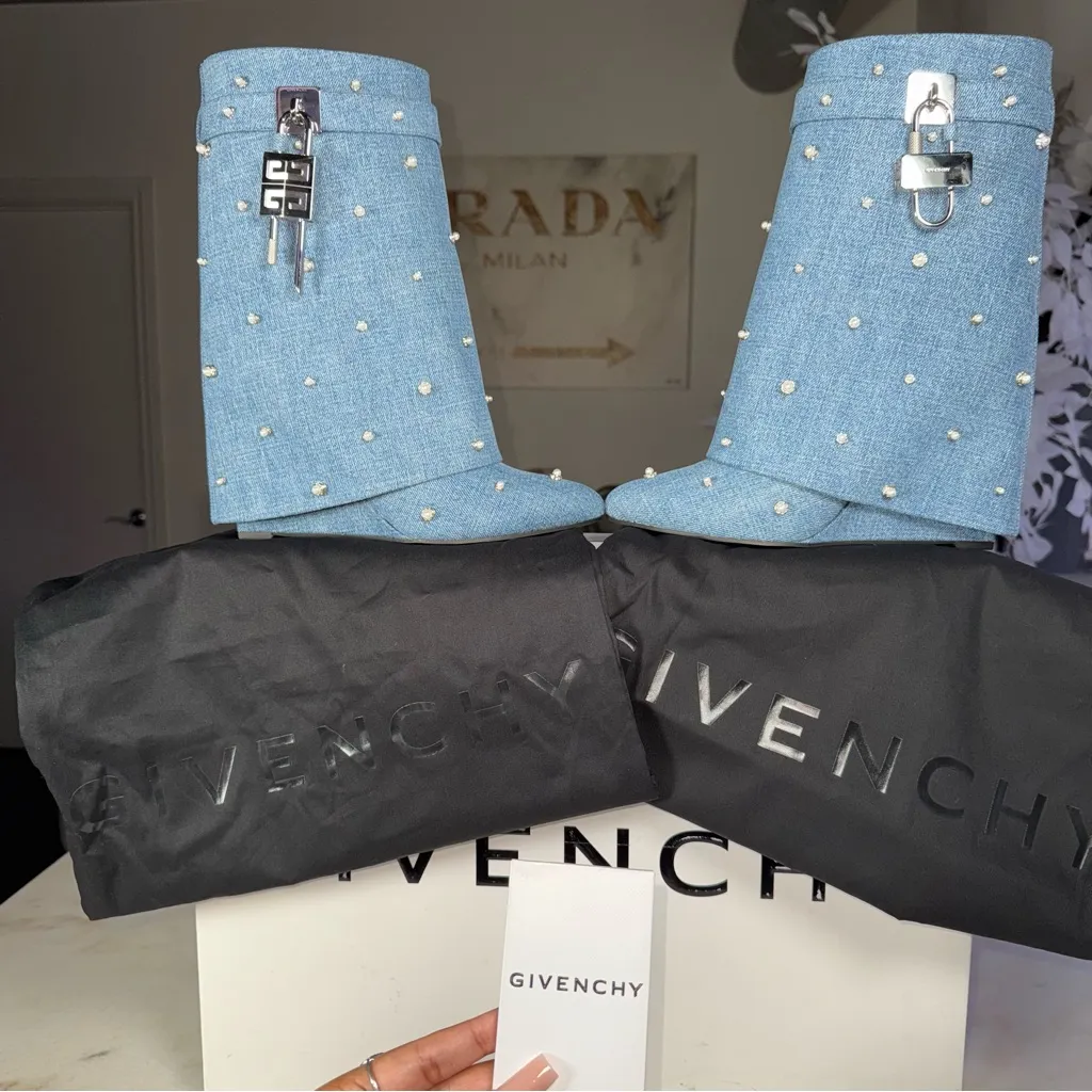 Givenchy 40 Shark Lock Pearl-Embellished Denim Ankle Boots - Image 16