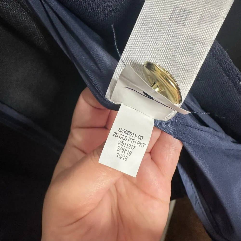 Banana Republic Women's Navy Blue Blazer Size 6 Academia Business Classic - Image 6