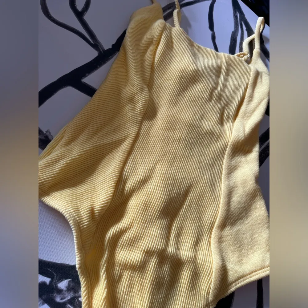 BLUE BLUSH Banana Ribbed One Piece Bodysuit Tank Top Womens Sz S NWOT - Image 2