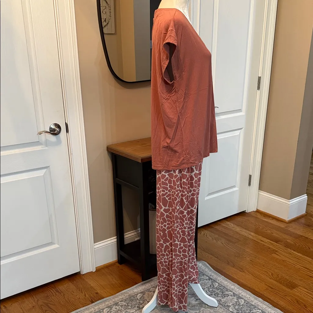 Soma Cool Nights Pajama Set V-Neck Top & animal Printed Pants Size L - Image 7
