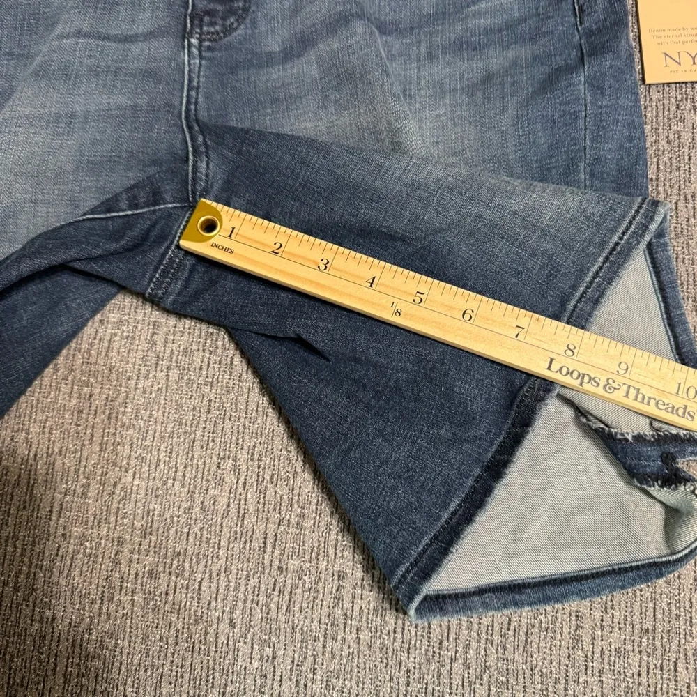 NYDJ Women’s Ella Side Slit Denim Shorts - Image 16