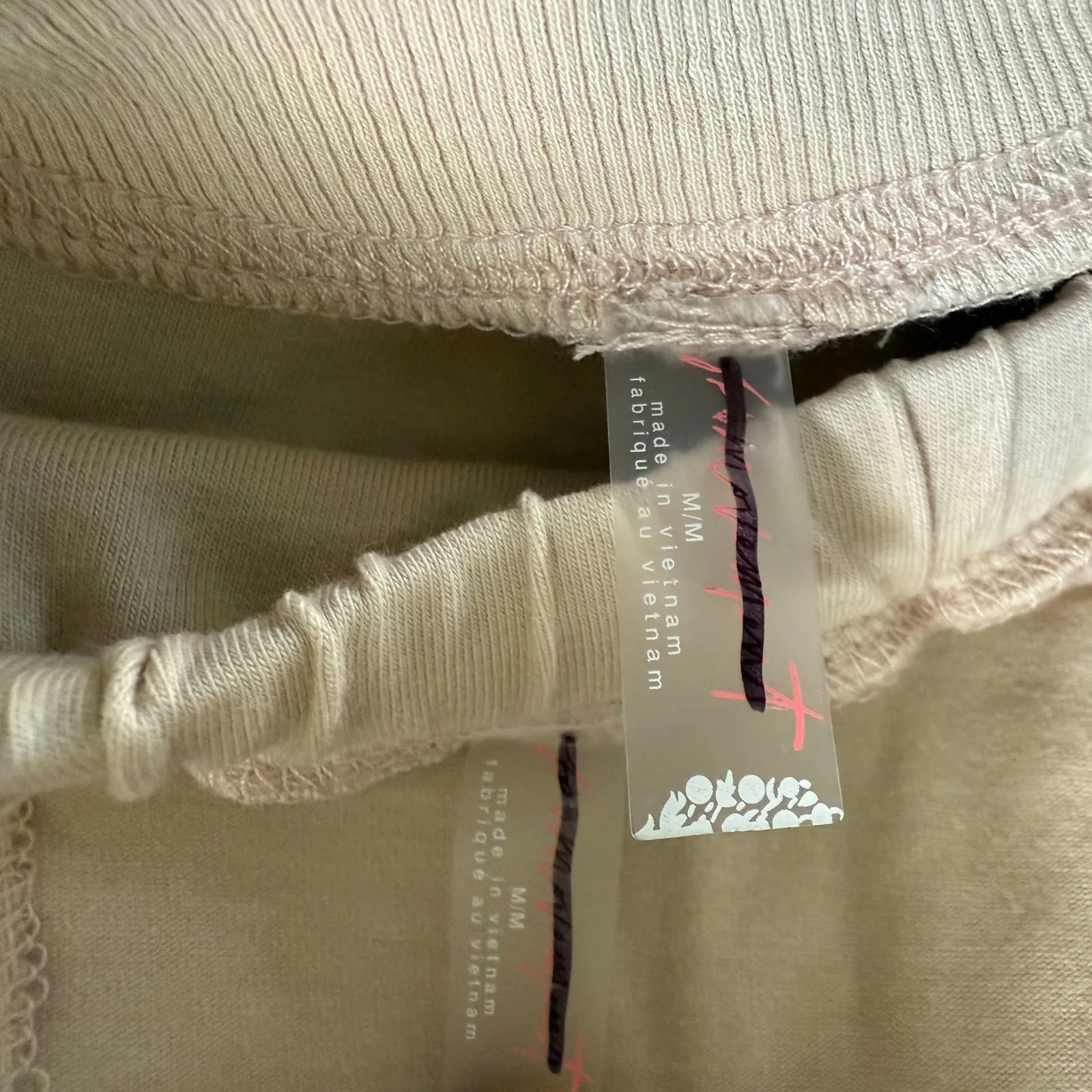 Free People set shorts and crop top co-ord matching set yoga activewear Medium - Image 8