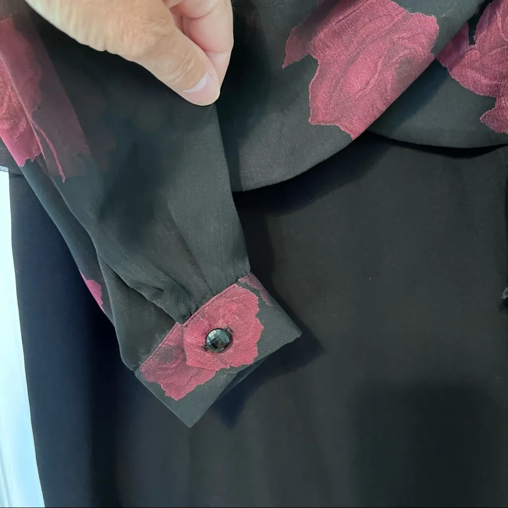 Formal cocktail wrap dress black and burgundy wedding size 6 - Image 9