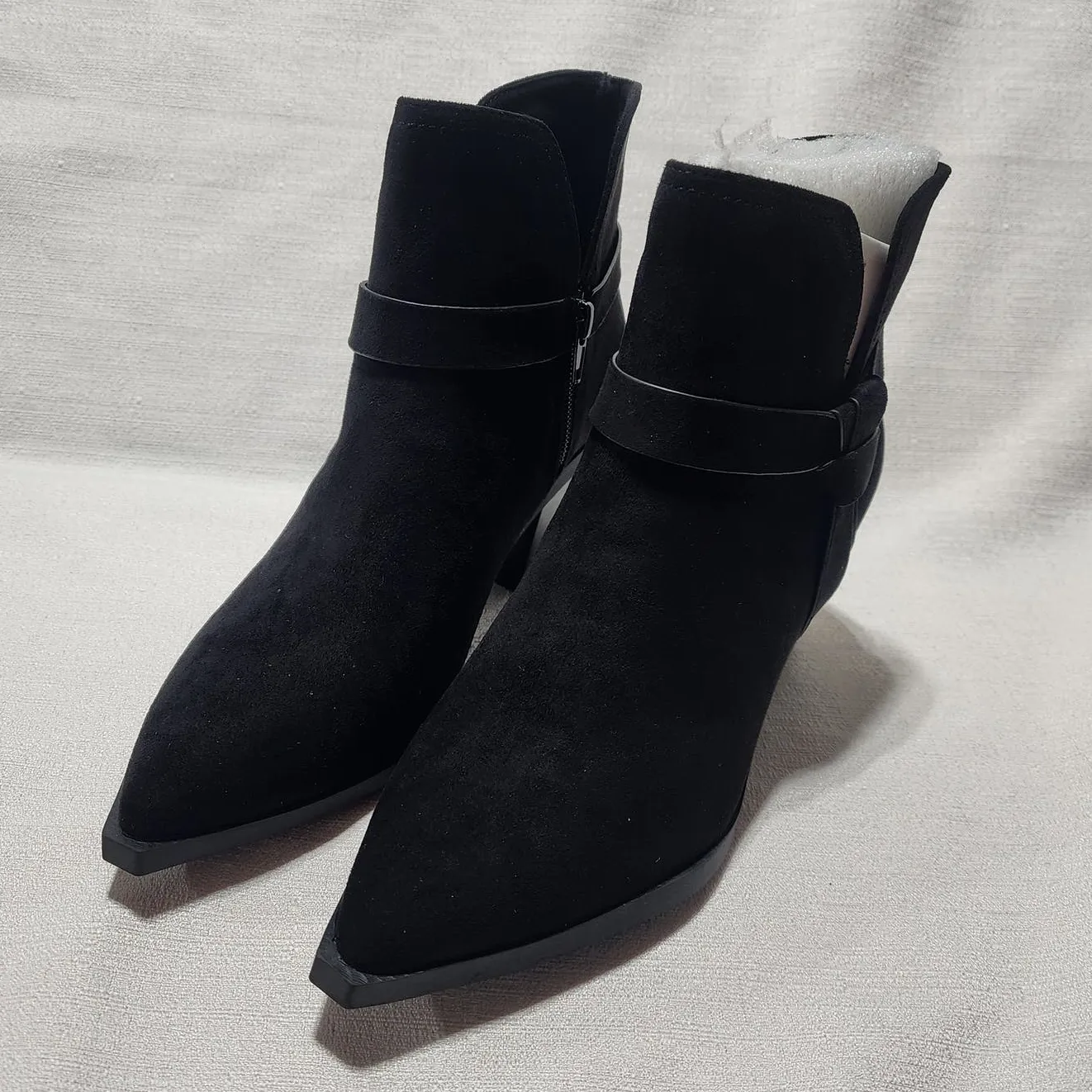 ankle boots size 9 black unknown brand - Image 5