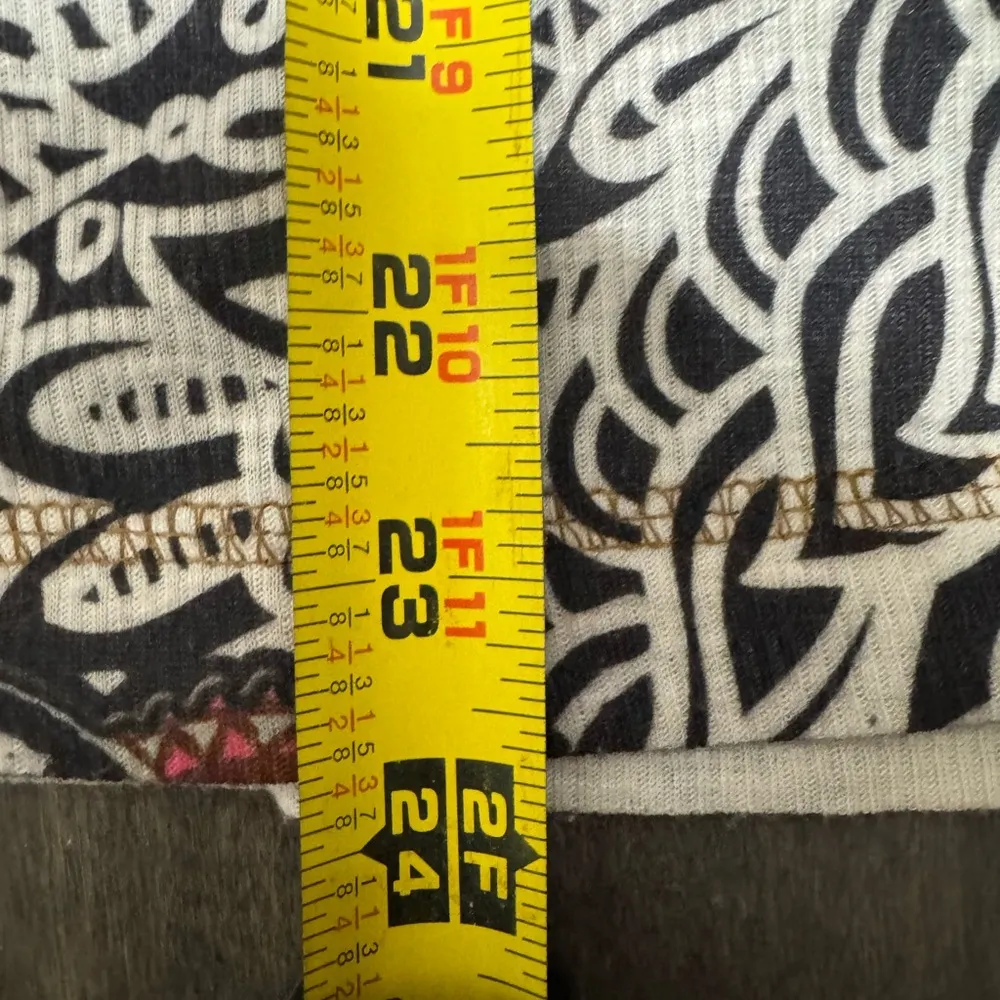 One World Bohemian Print Top with Red and Black Accents Size PL Y2K Hippie Beads - Image 11