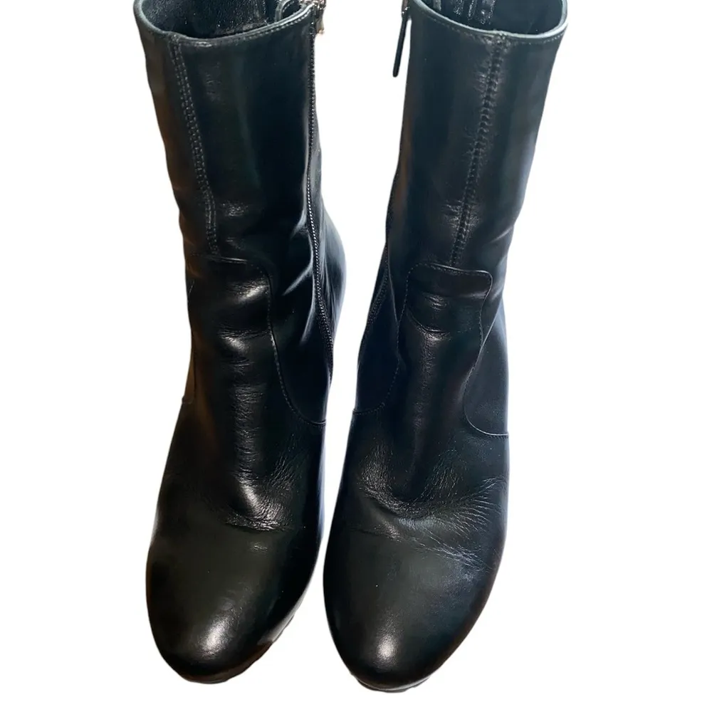 Aquatalia black leather heeled boots - Image 8