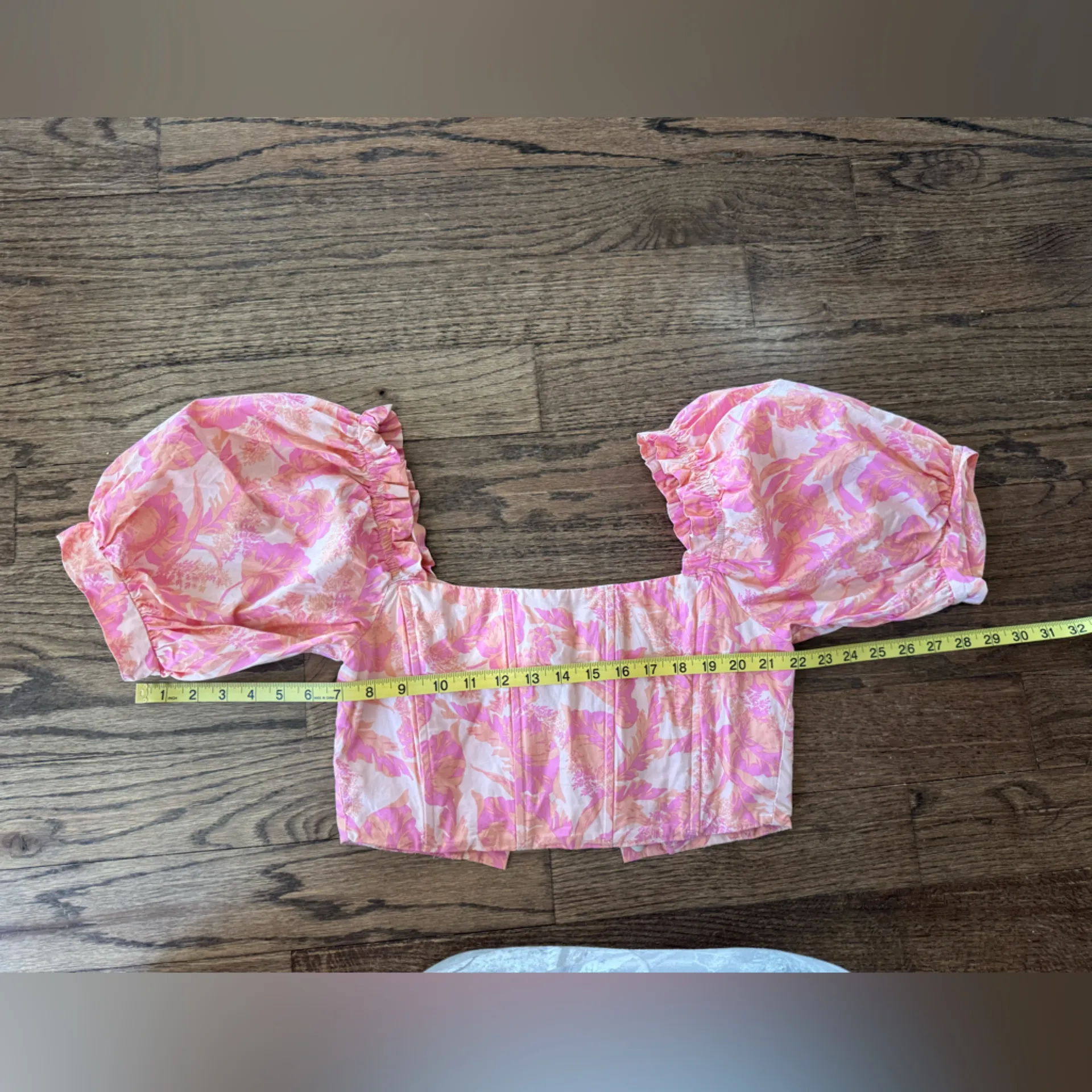 Karlie Poplin Puff Sleeve Floral Crop Top Corset Tie Open Back Medium Pink - Image 5