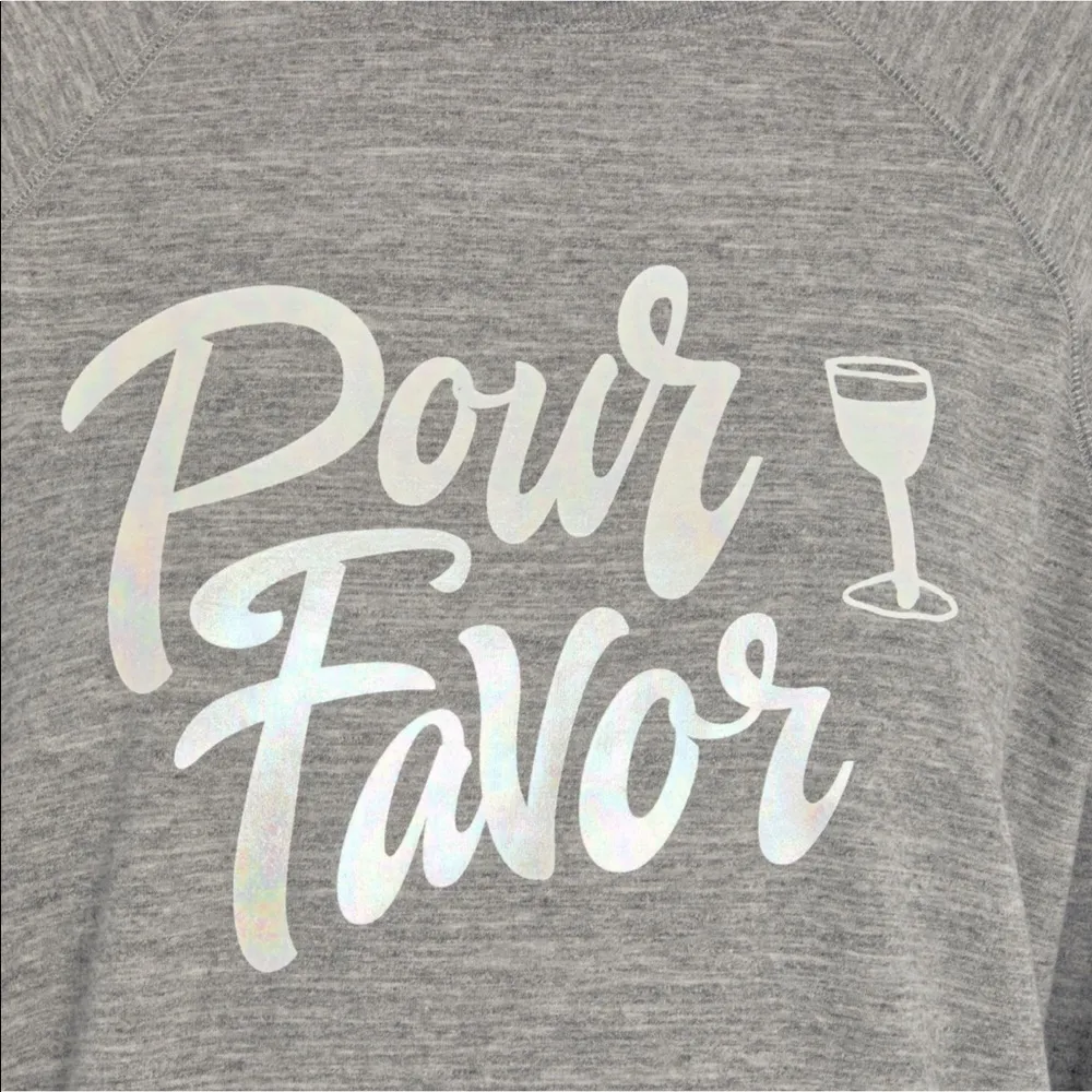 𝅺WILDFOX Pour Favor statement sweatshirt size S - Image 3