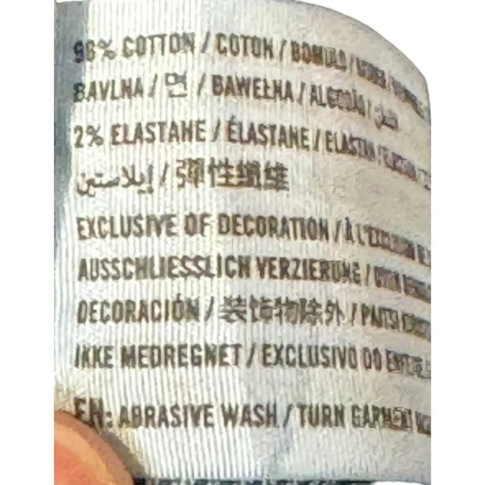 Hollister Women's Shorts High-Rise Mom Waist Across Front 2 Pockets Denim Sz. 26 - Image 9