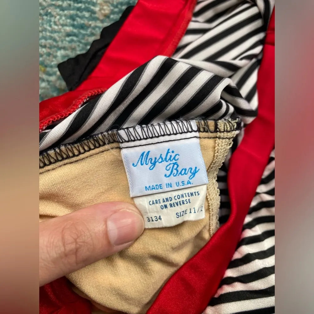 Vintage Mystic Bay strapless white black striped red bow one piece, size medium - Image 9