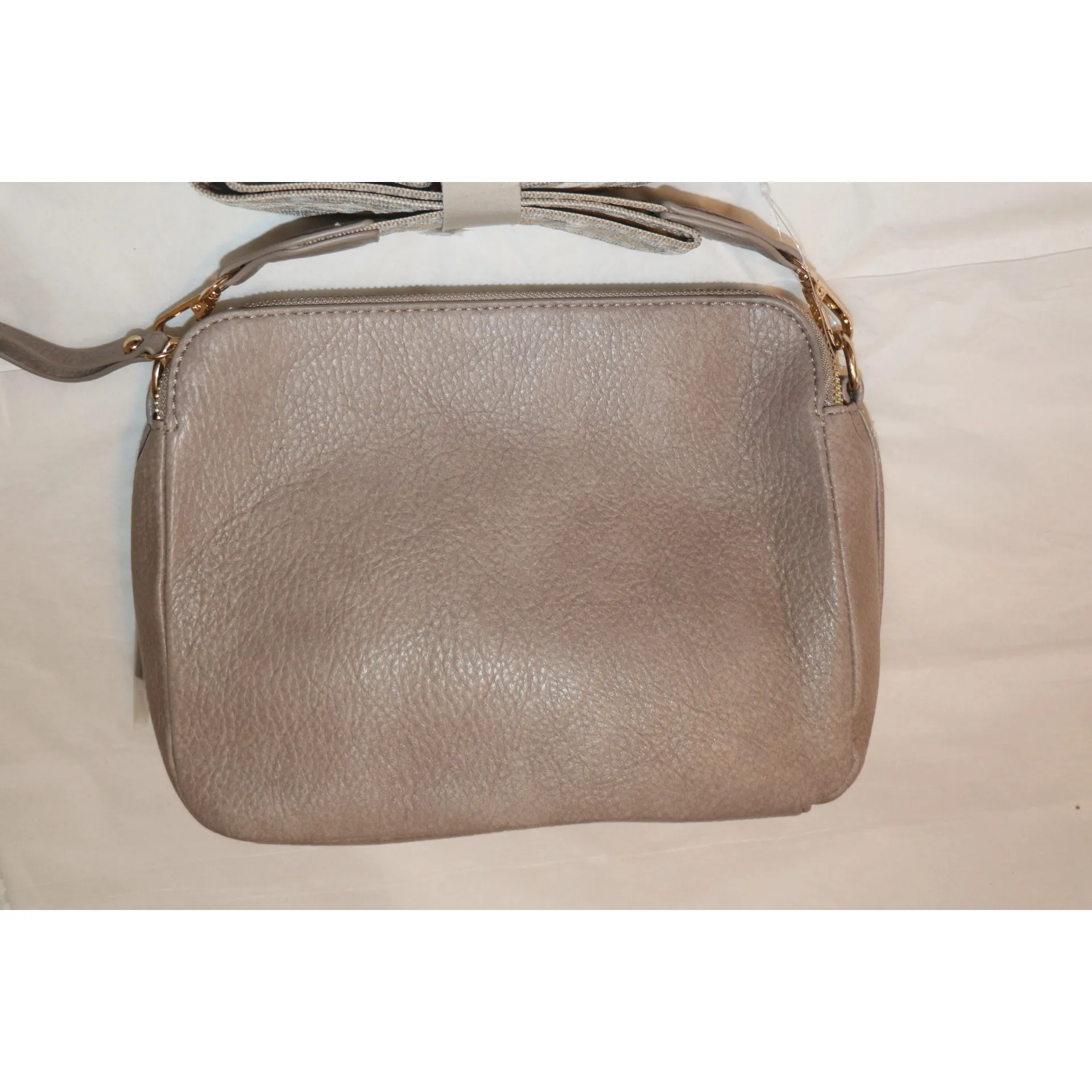 Sugu andrea triple compartment shoulder bag with detachable strap Gray - Image 6