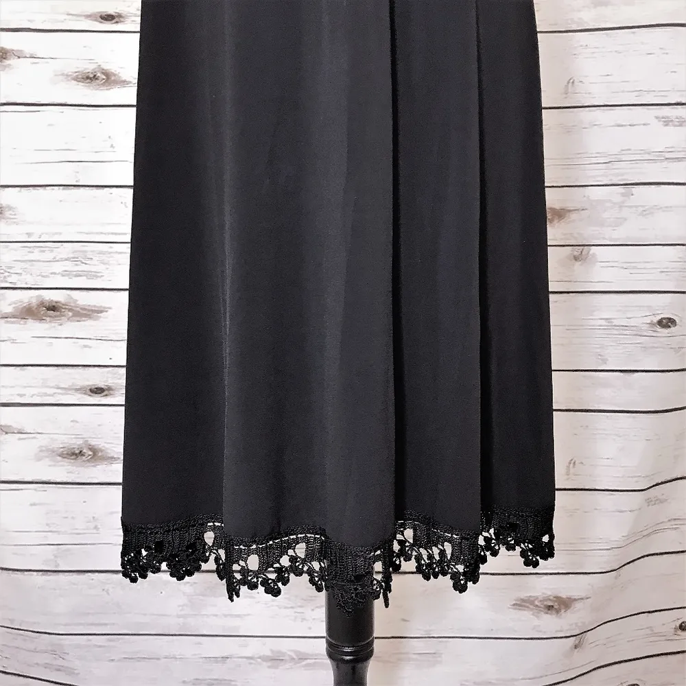 Maggy London Black Sweetheart Cocktail Dress - Image 4