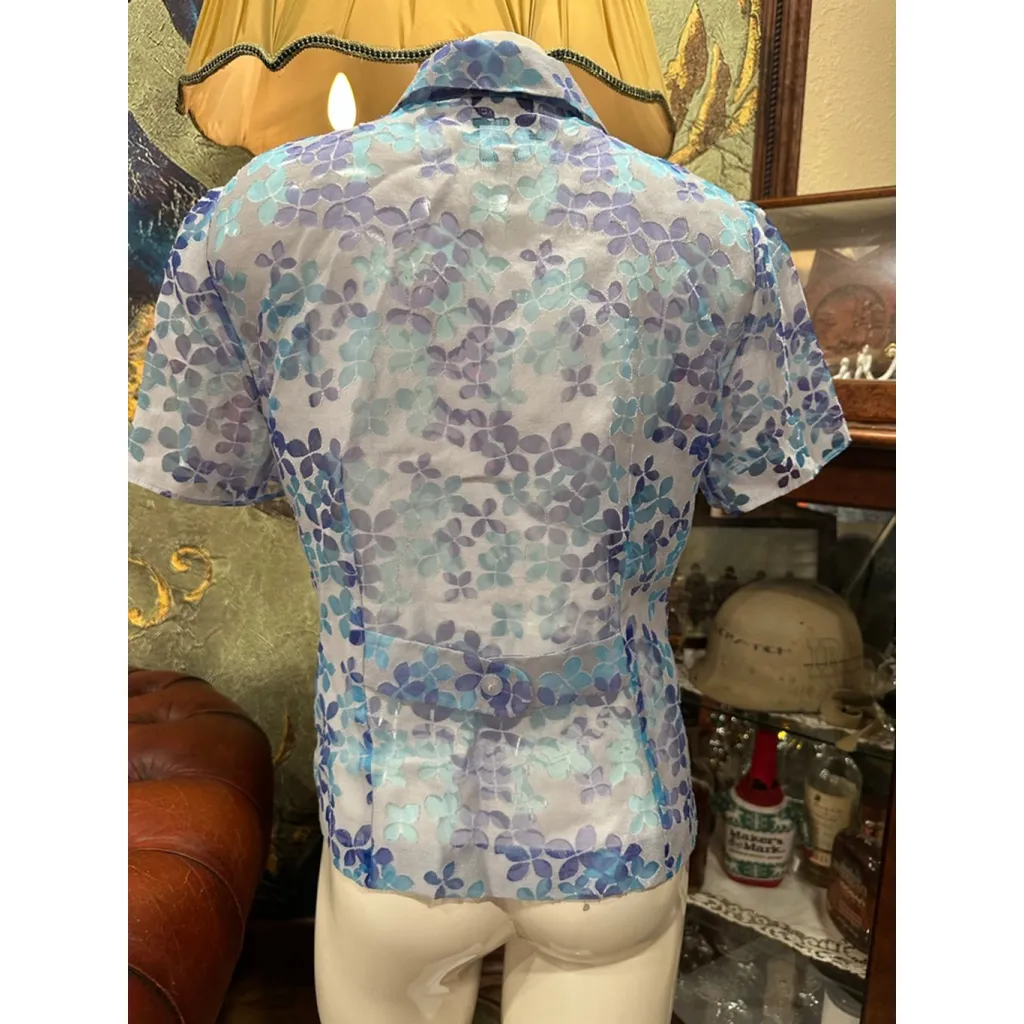 Women's Karin Stevens Petite Blouse 10P Blue White Floral - Image 4