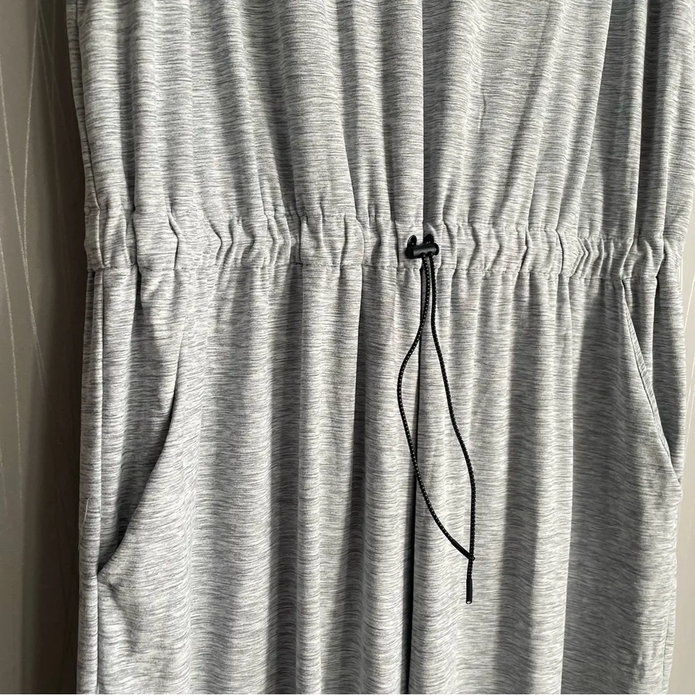 Old Navy Breathe ON V-Neck Wide-Leg Jumpsuit Womens size XXL Gray - Image 6