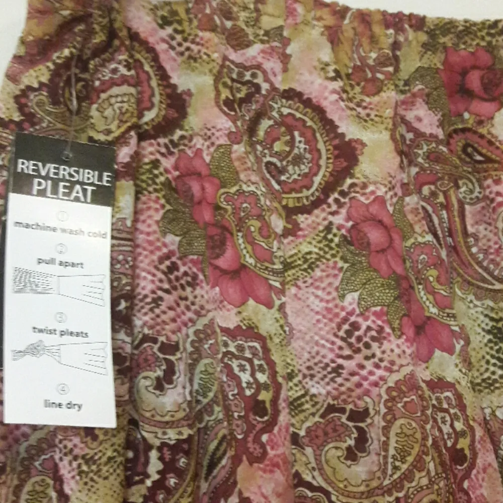 RQT Reversible Skirt Women's 16 Pleated Snake Print & Reversible Floral Print Pink - Image 3