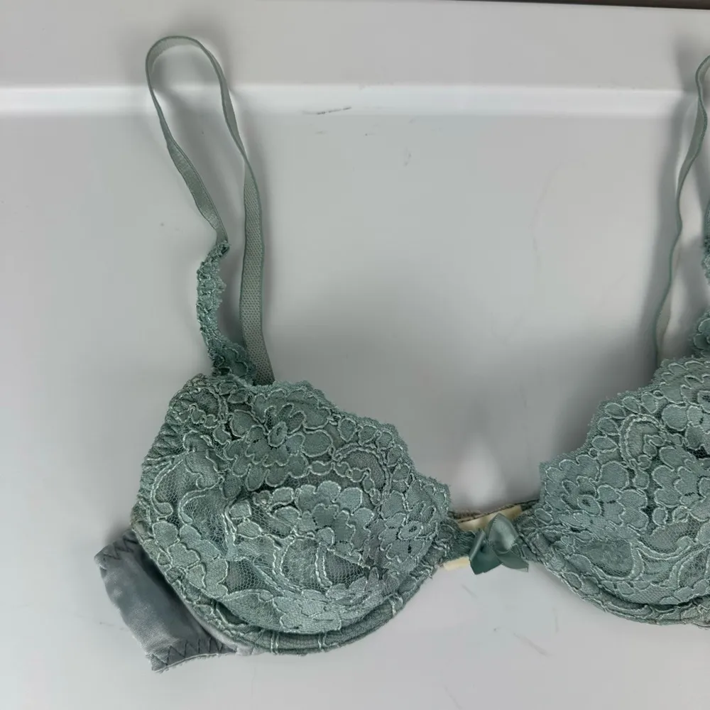 Vtg Victoria’s Secret Gold Label Blue Lace Bra Sz 36A Padded - Image 4