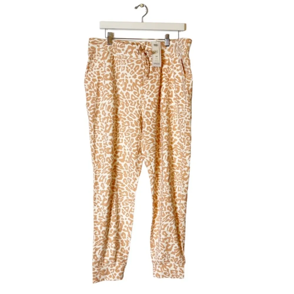 NWT Chico’s zenergy Pima jogger animal print leopard ecru sz XL - Image 2