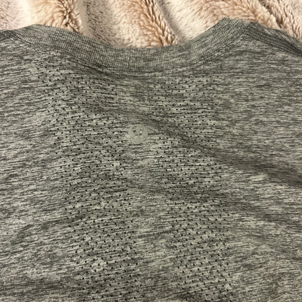 Lululemon longsleeve - Image 3
