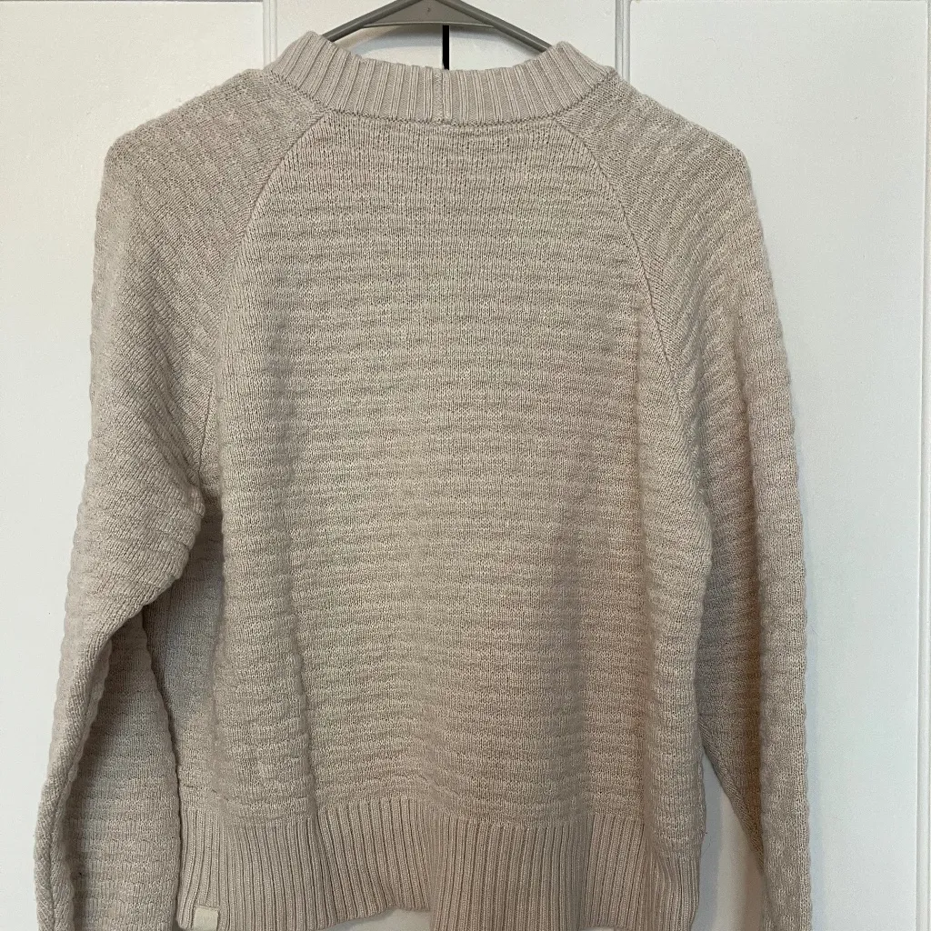Lululemon "Texture Play Crew" Knit Sweater (White Opal, XS) - Image 2