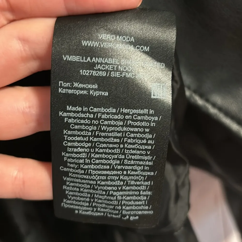 NWT Vero Moda Bella Annabel Coated Biker Jacket - Image 13