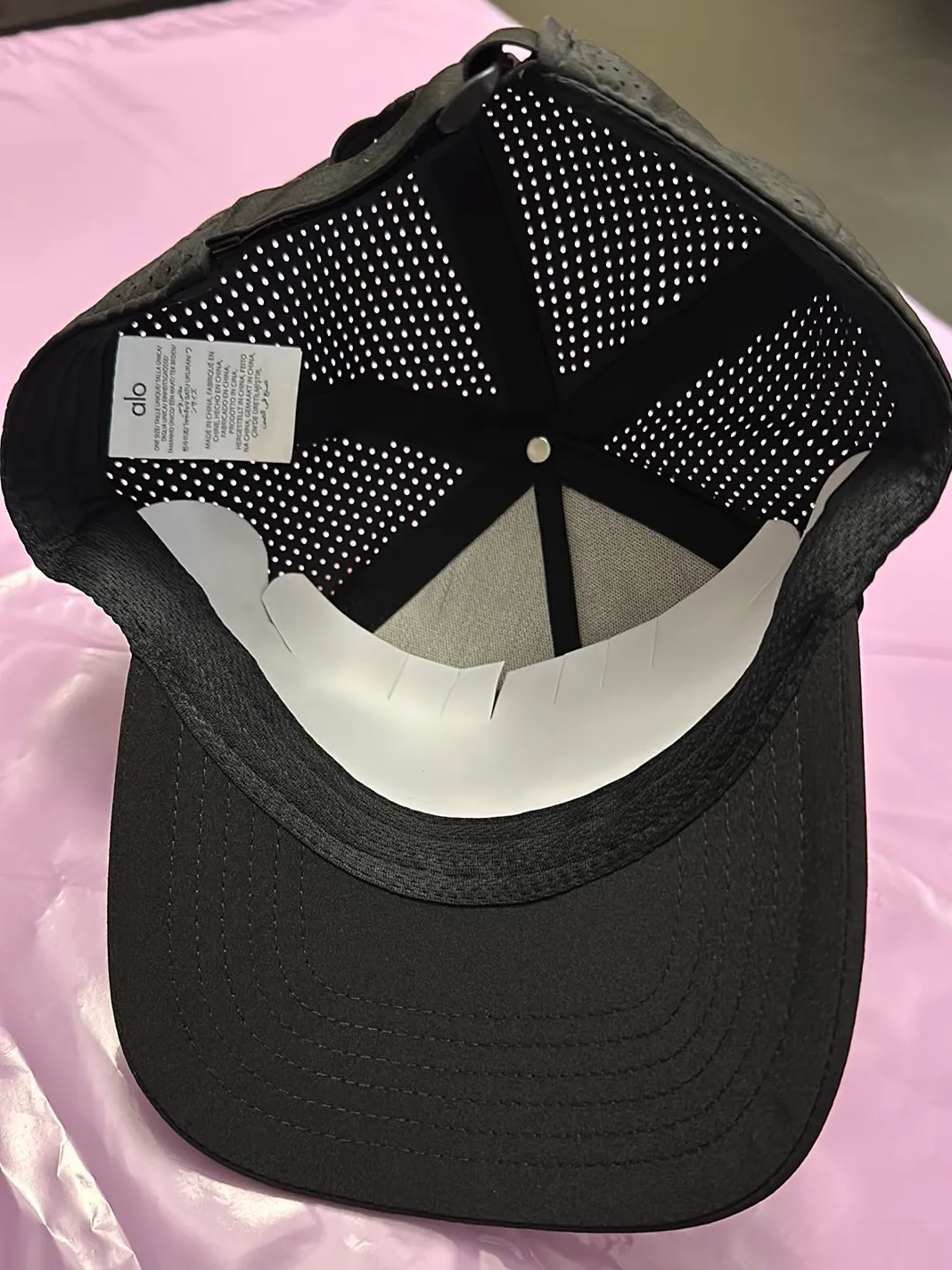Performance Off Duty Hat In All Black - Image 2