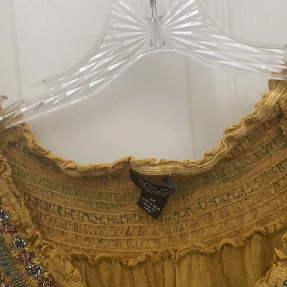 FINAL MARKDOWN Rouge sleeveless peasant style top 2x - Image 3