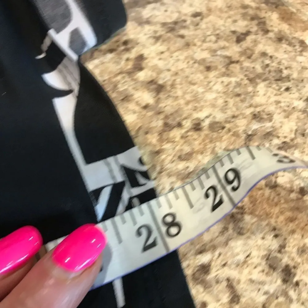 Zenoba Size large black and white sleeveless blouse - Image 5