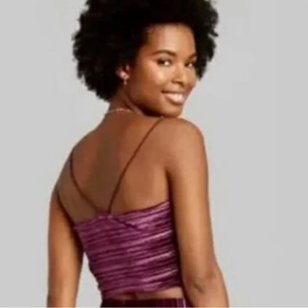 plum burgundy wine velvet ribbed crop top size medium - Image 3