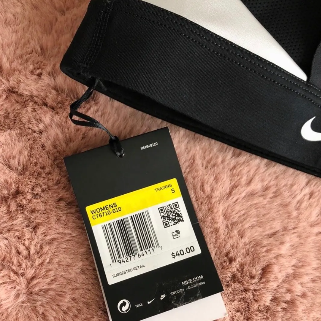 Nike Sports Bra - Image 5