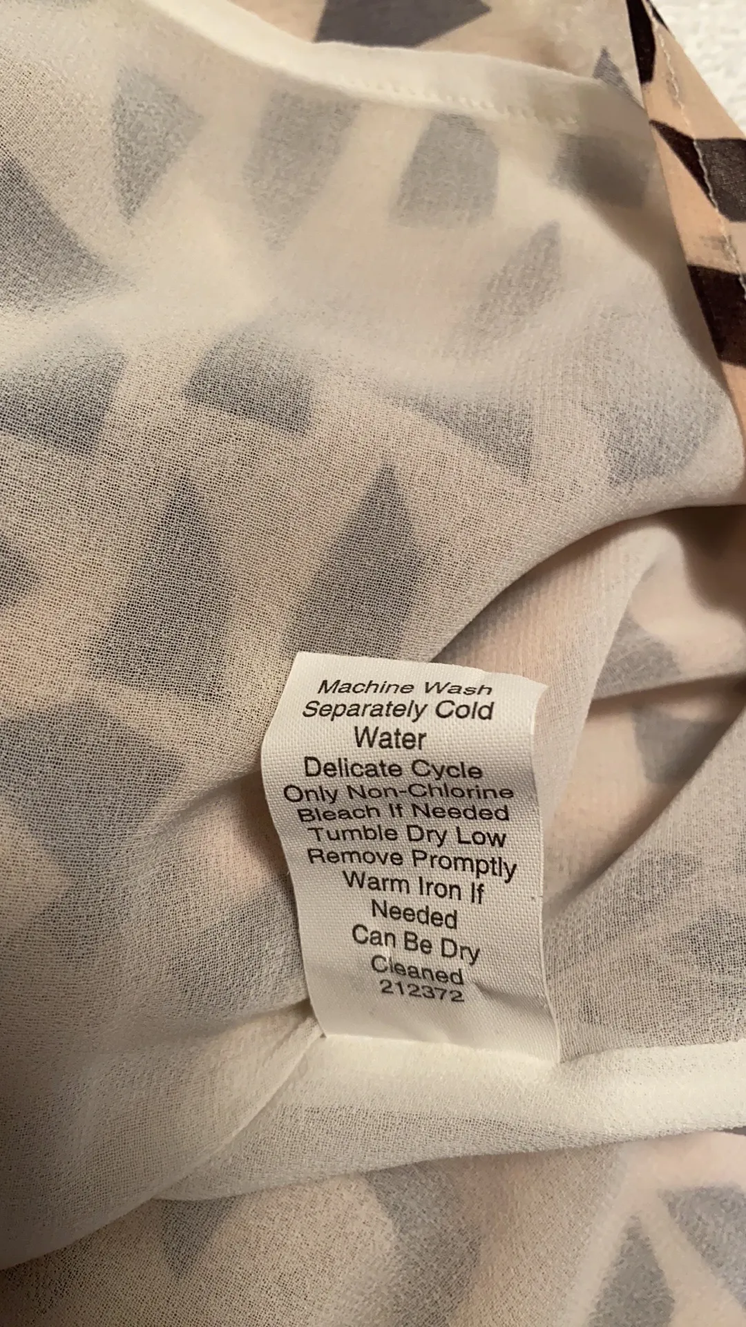 tunic blouse sleeveless rounded neckline floral/geometric print size small - Image 9