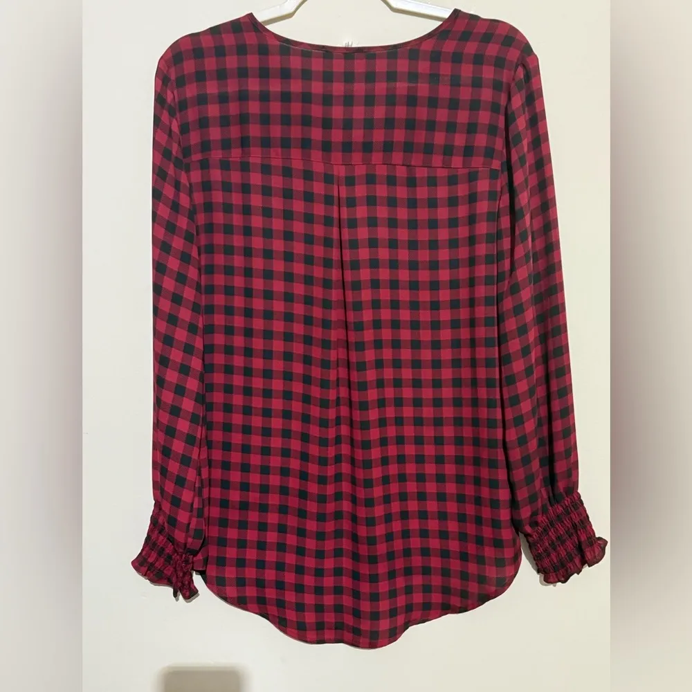 🎄Maurices Red and Black Plaid Shirt with smocked sleeve - Image 5