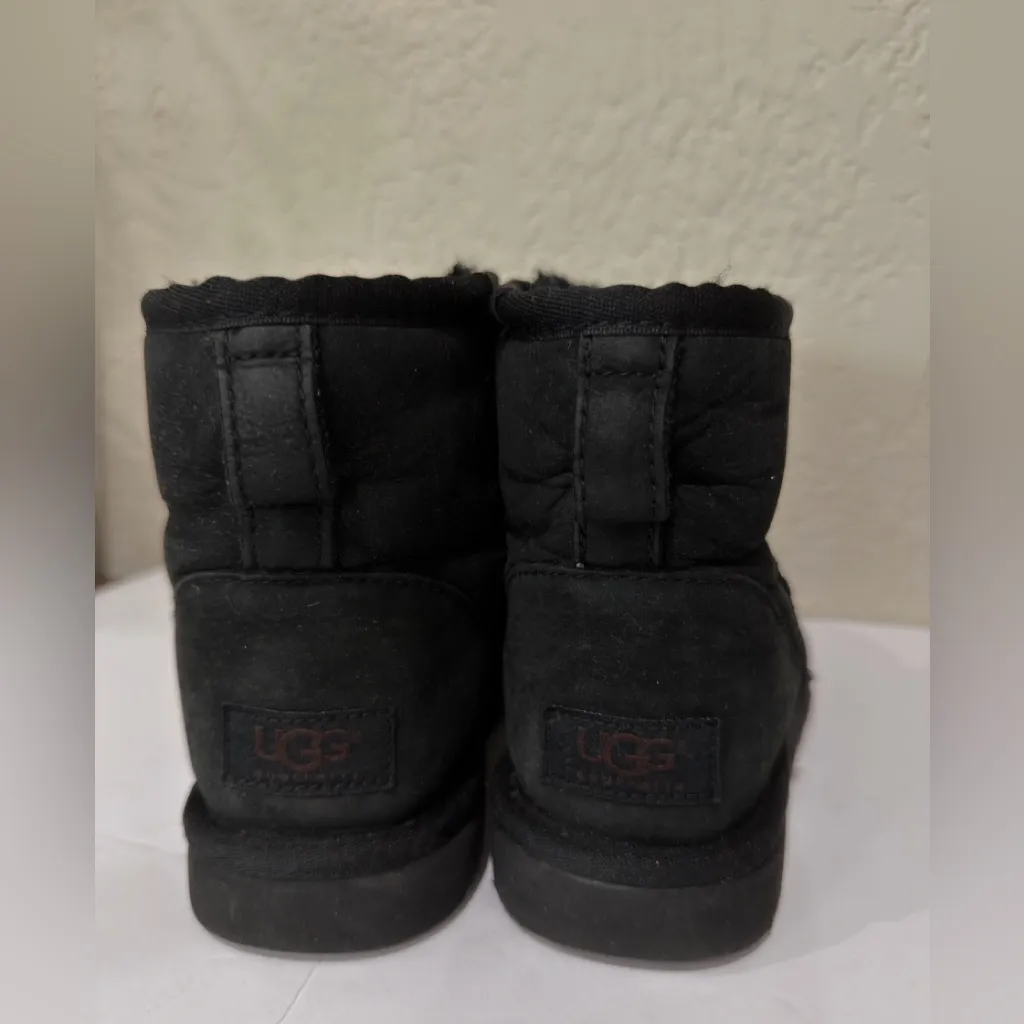 UGG  Women's Classic II Mini Boots size 5 - Image 8