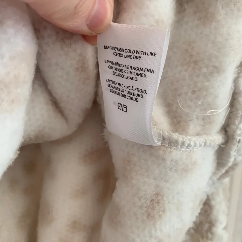 5/$25 NWT Thread & Supply Sherpa Fleece Pullover Sweater in Snow Leopard - Image 6