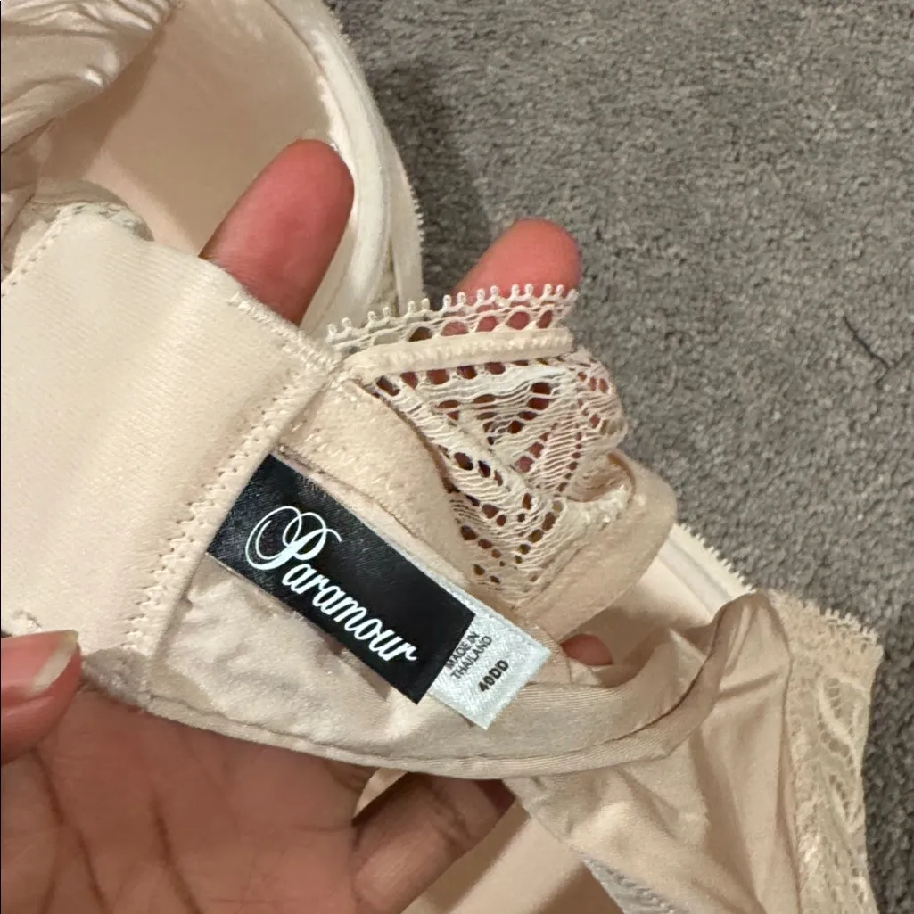 Paramour Tan Bra SIZE 40DD - Image 4