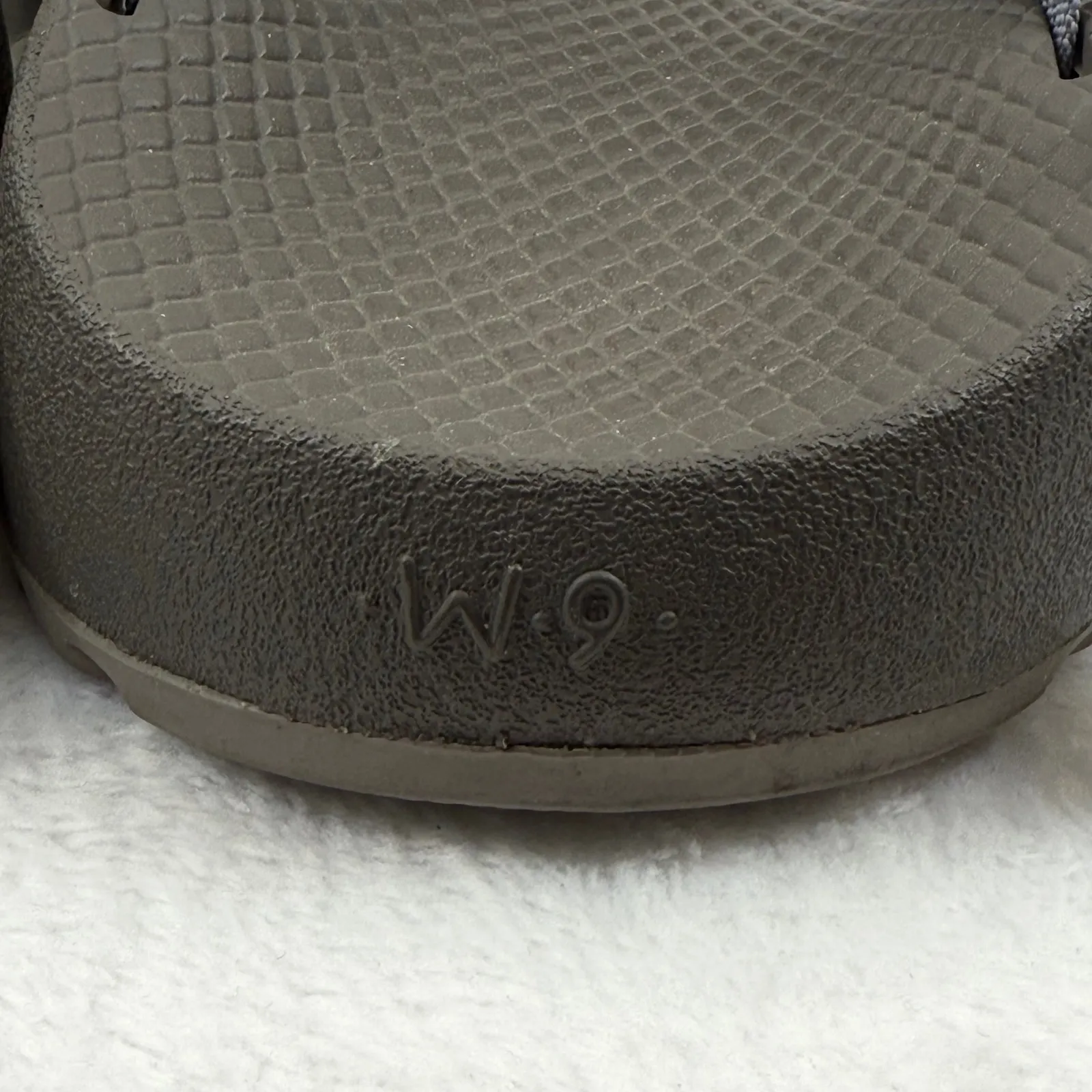 Chaco Womens JCH107836 Gray Adjustable Strap Sandals Size‎ 9 Casual Shoes - Image 9