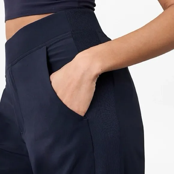 Athleta Brooklyn Ankle Pant Navy size 10 - Image 3