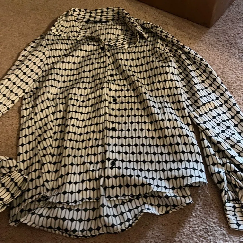 Zara small white button down blouse - Image 3