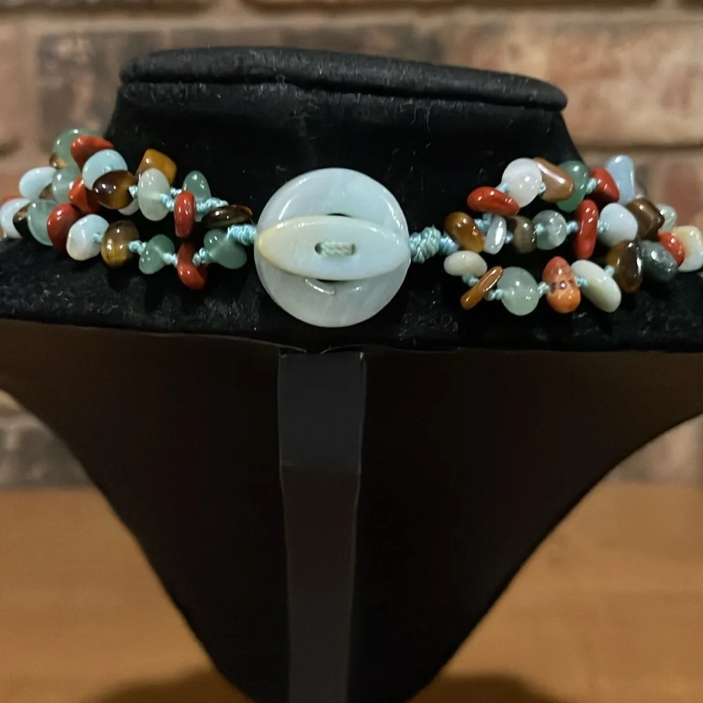 Vintage Natural Jade and Multi Gemstone 3 Strand Chip Bead Necklace Green - Image 4