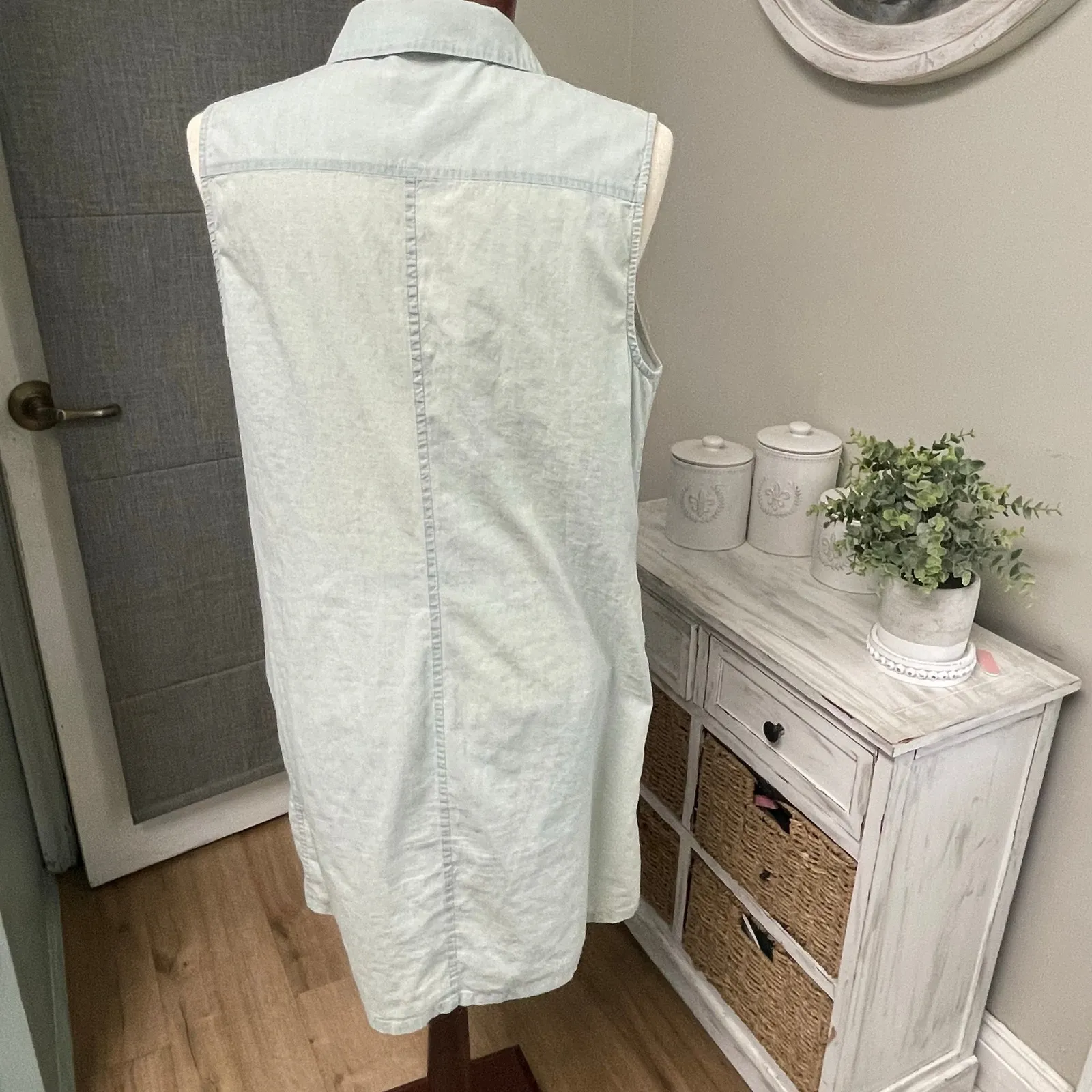 Equipment Femme Chambray Sleeveless Button Front Shirtdress Medium Dress Blue - Image 2