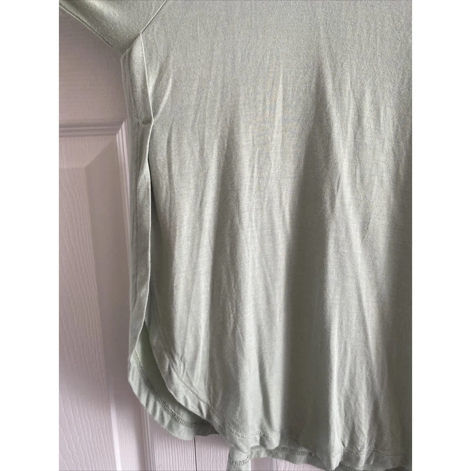 Betabrand Womens Medium Sage green Viscose Top Long Sleeve Comfort Old Money - Image 4